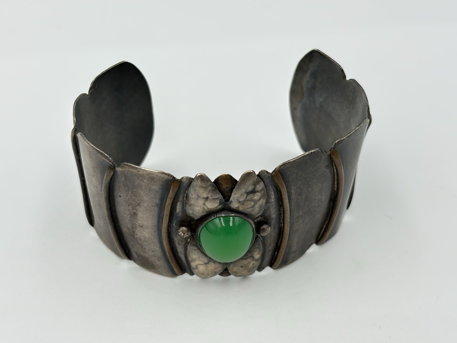 Antique Arts & Crafts Sterling Silver Mixed Metal Green Chalcedony Cuff Bracelet