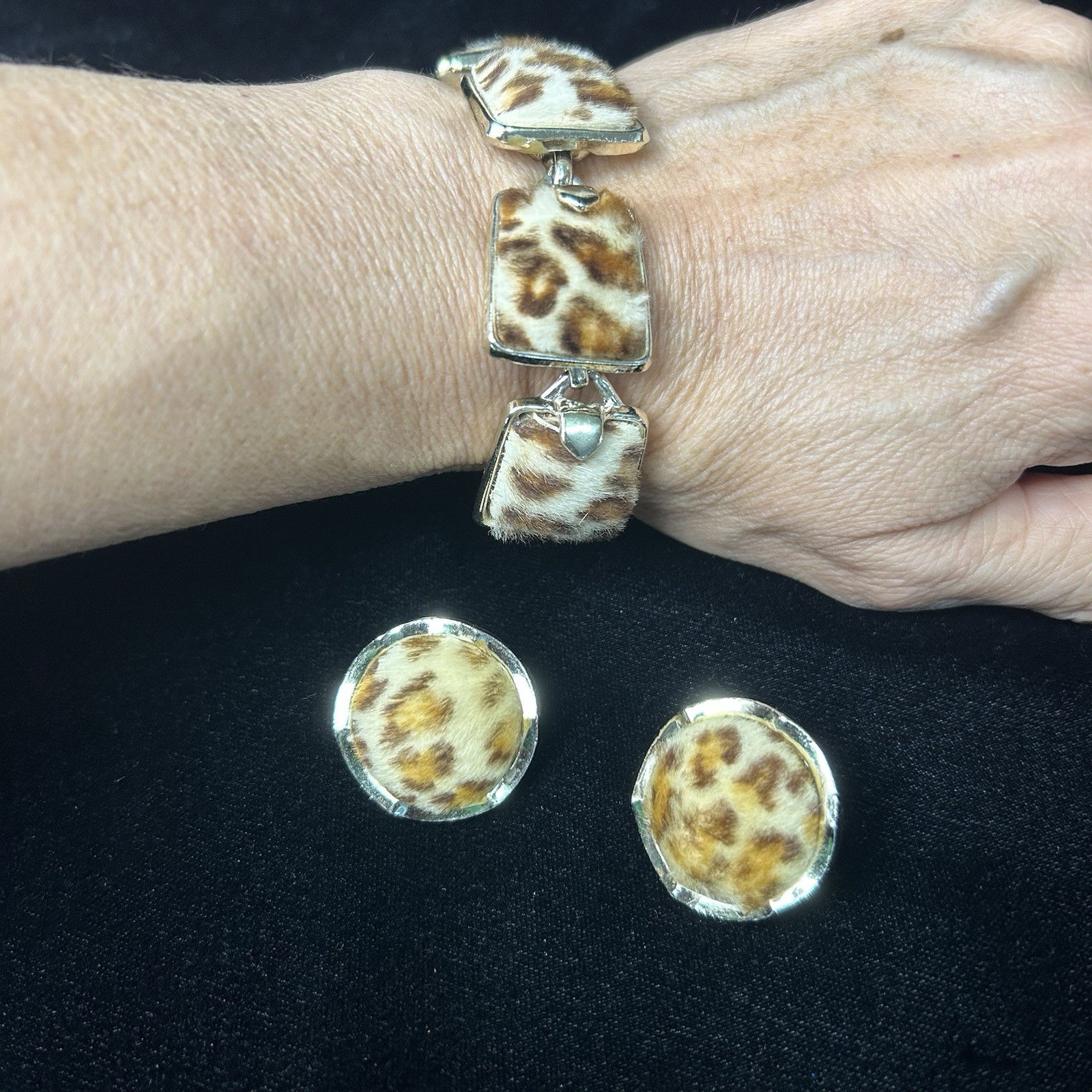 Vintage Leopard Print Faux Fur Bracelet Earrings Set Silver Tone Chunky 7in READ