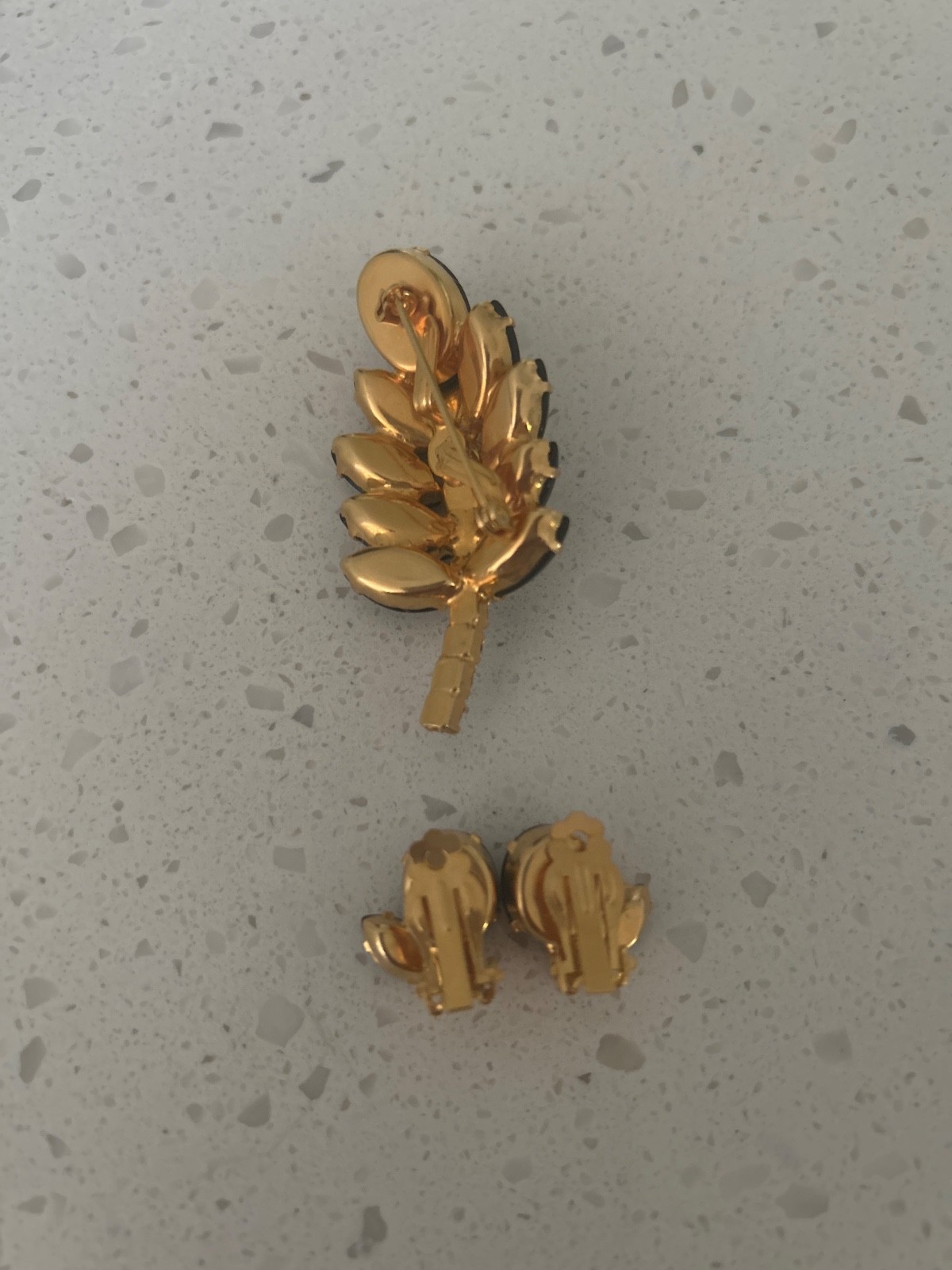 Vintage Mid Century Modern Stylized Tiered Leaf Motif Brooch/Clip Earrings