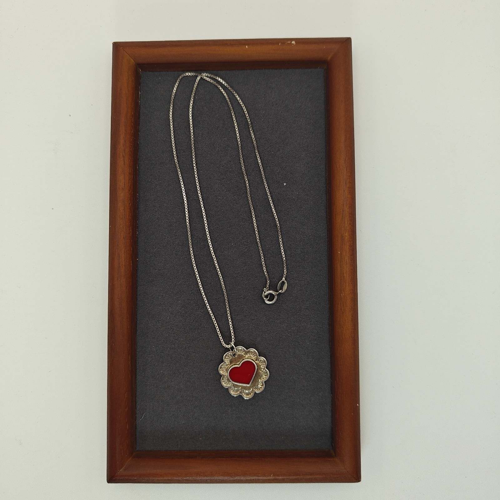 Vtg Southwestern Ornate Heart Pendant Necklace 18″ 6.24g Red Enamel Stone…