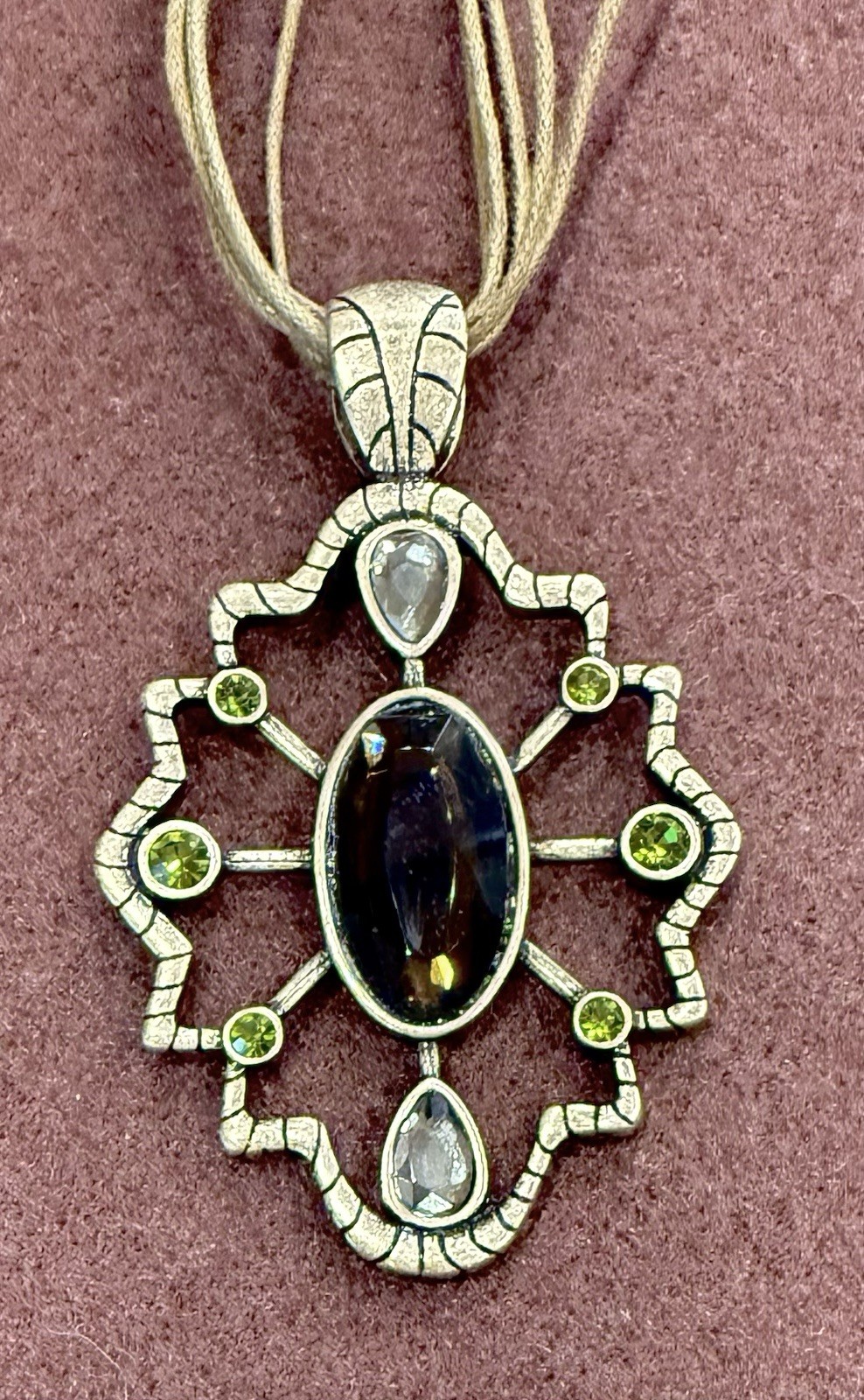 Vintage Estate 4 Fabulous Lia Sophia Necklaces In Excellent Condition