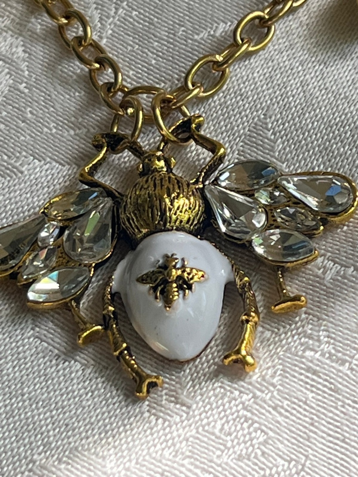 Vintage Style Multi-bee Charm Bib Necklace Gold-Toned Link Chain 18″