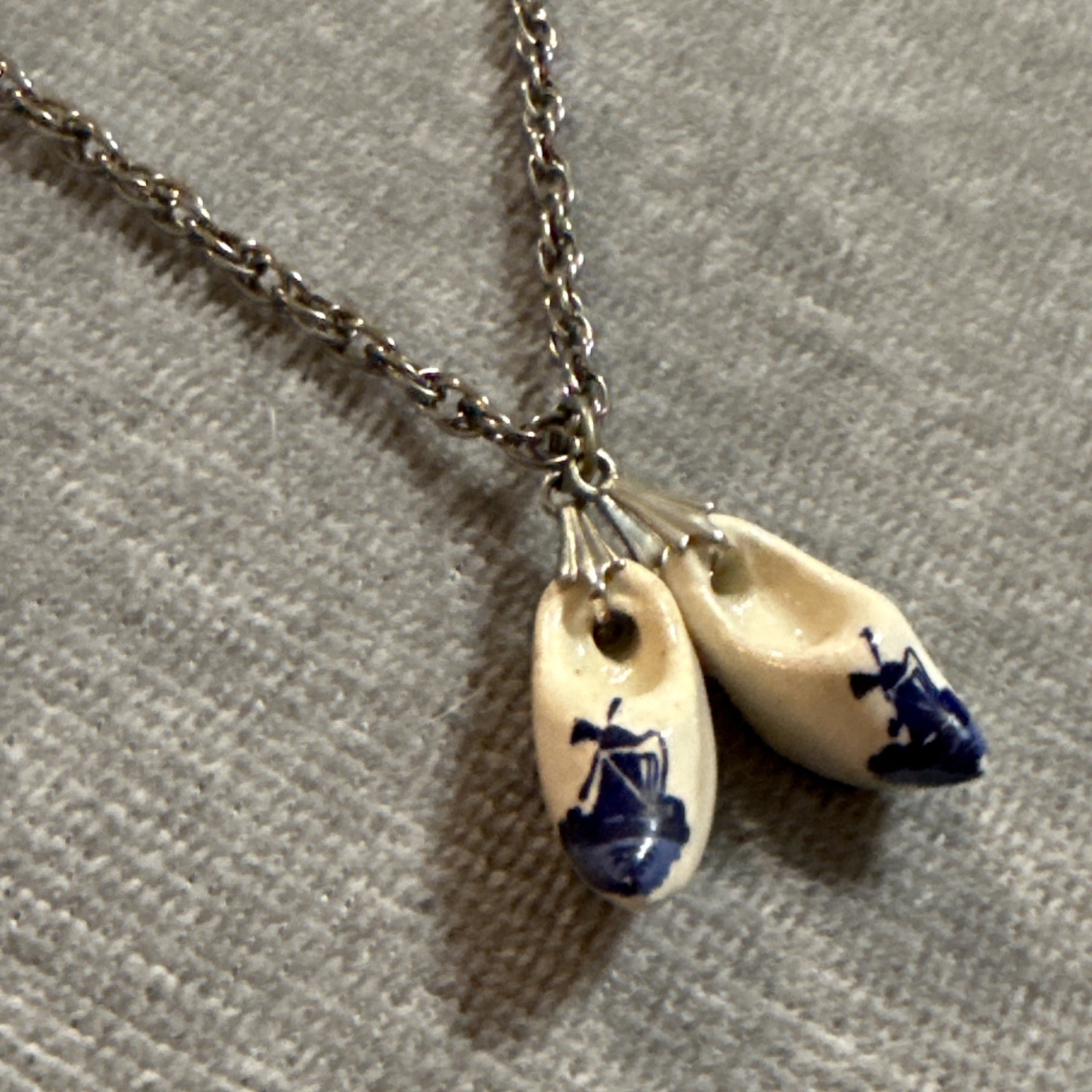 Vintage Ceramic Blue Delft Holland Silver Clog Dutch SHOE Windmill Necklace