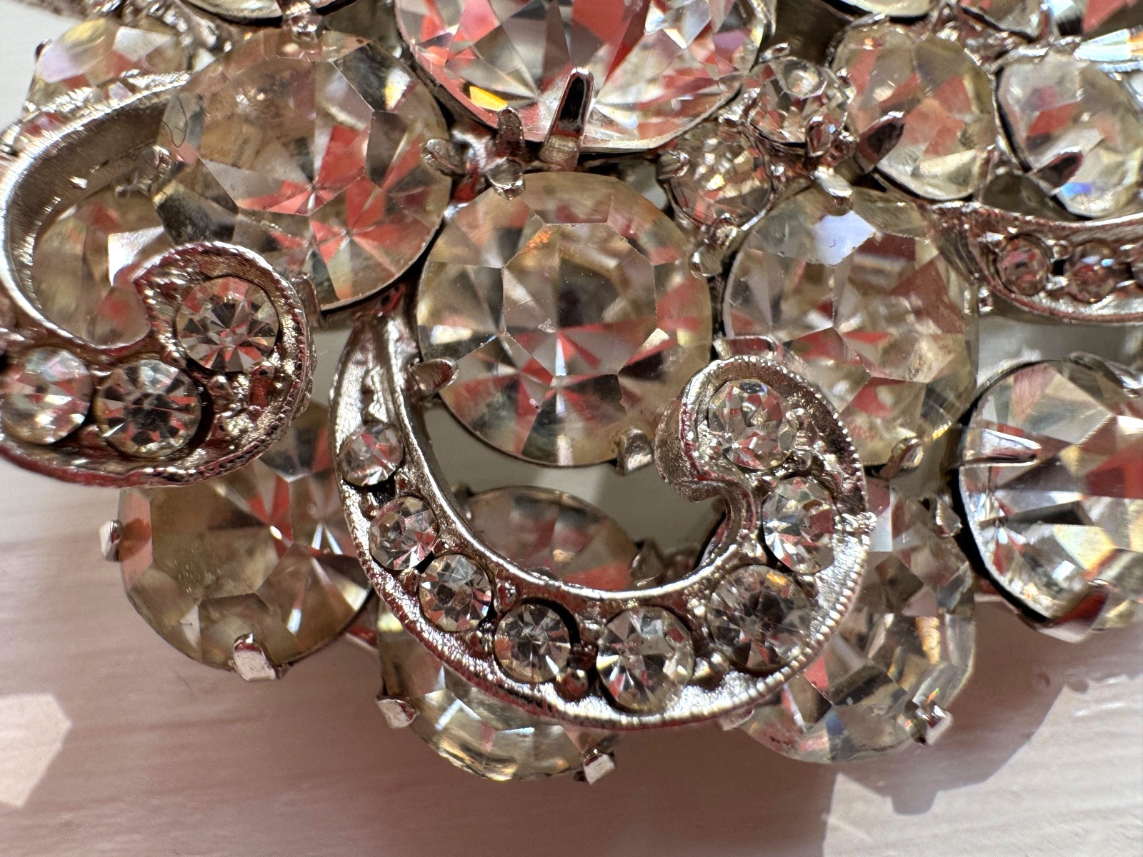 VTG Weiss Brooch Rhinestone Grapes Cluster Pin Silver Tone MCM 1950s 60s Costume