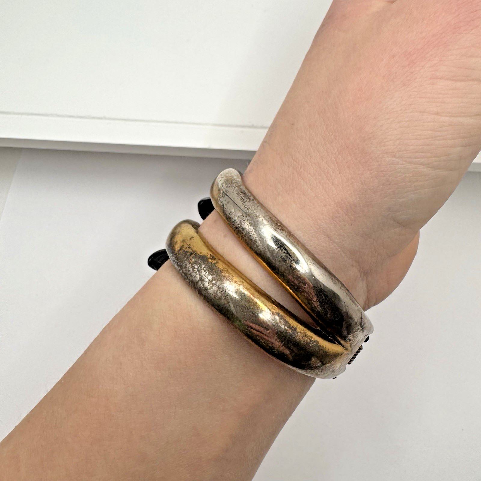 Metal Clamper Claw Vintage Black and Gold Tone Bangle Bracelet fits 6-8” Bold