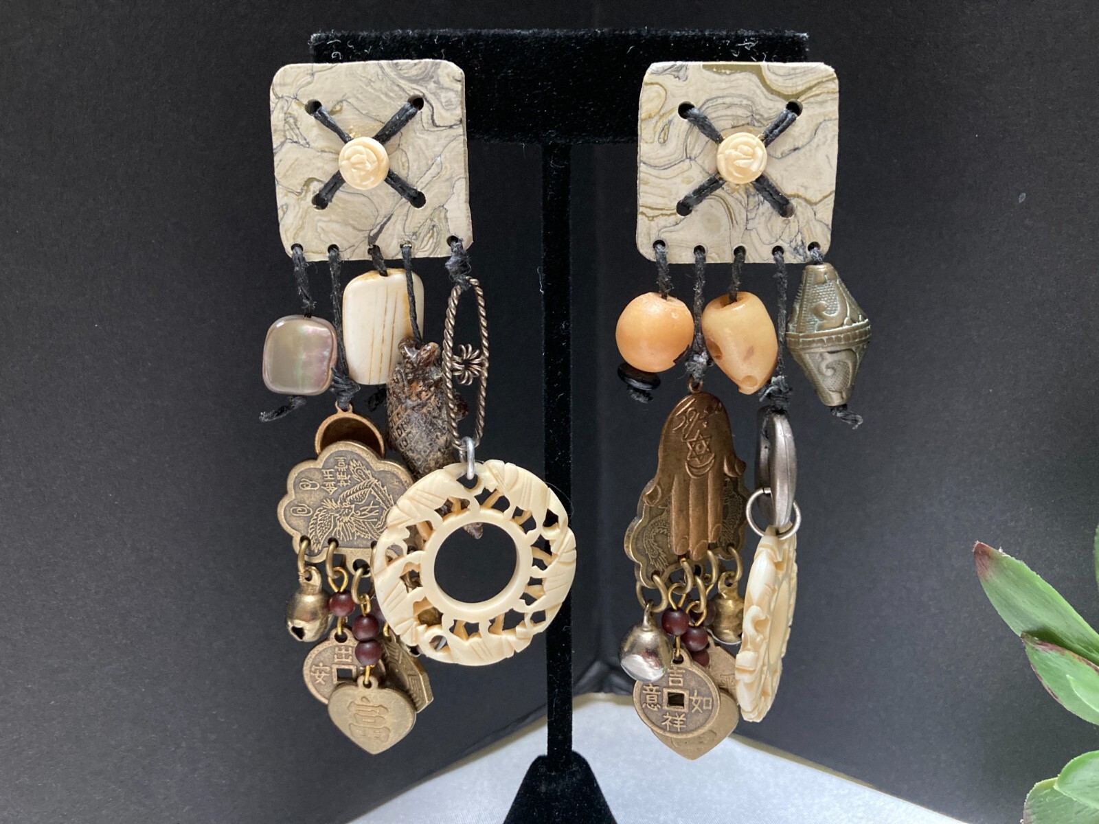 Unique Mismatched Asian-Themed Jingly Bell Charms Fashion Clip Back Earrings Vtg