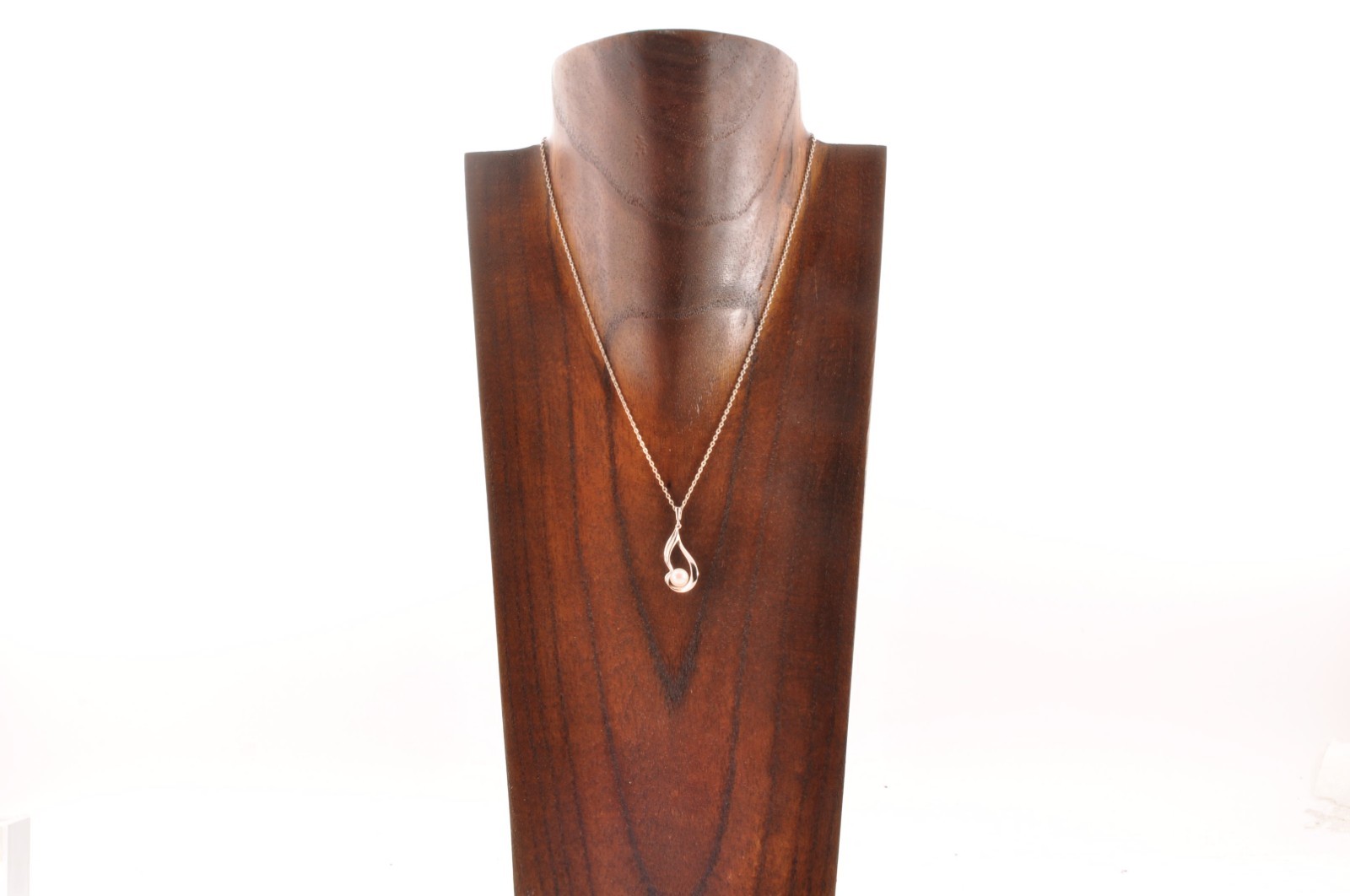 Near mint Japan brand “MIKIMOTO” Akoya pearl pendant 925 silver (total 13.0ct).