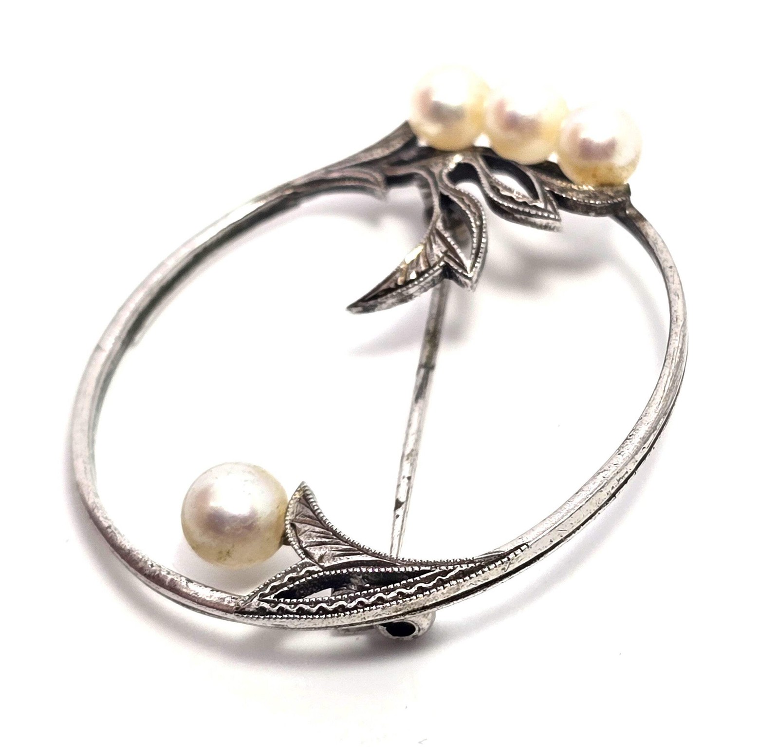 Mikimoto 4 Akoya Cultured Pearl flower vintage mid century sterling silver brooc