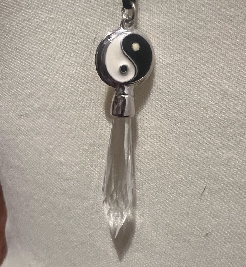Vintage Y2K Yin Yang Crystal Pendant Necklace Retro Hippie Stoner 2000’s #32 69