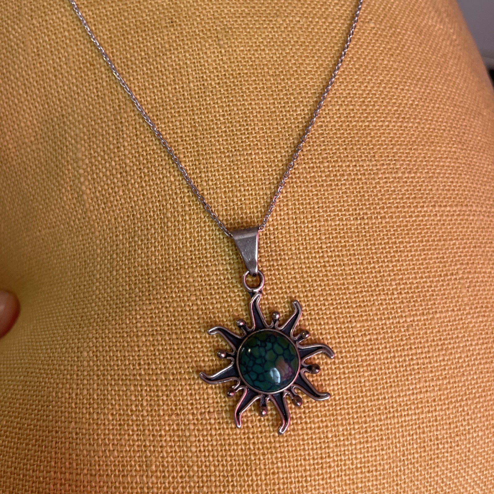 VINTAGE 1940S SERAFIN MOCTEZUMA 980 SILVER MEXICAN pendant sun with chain