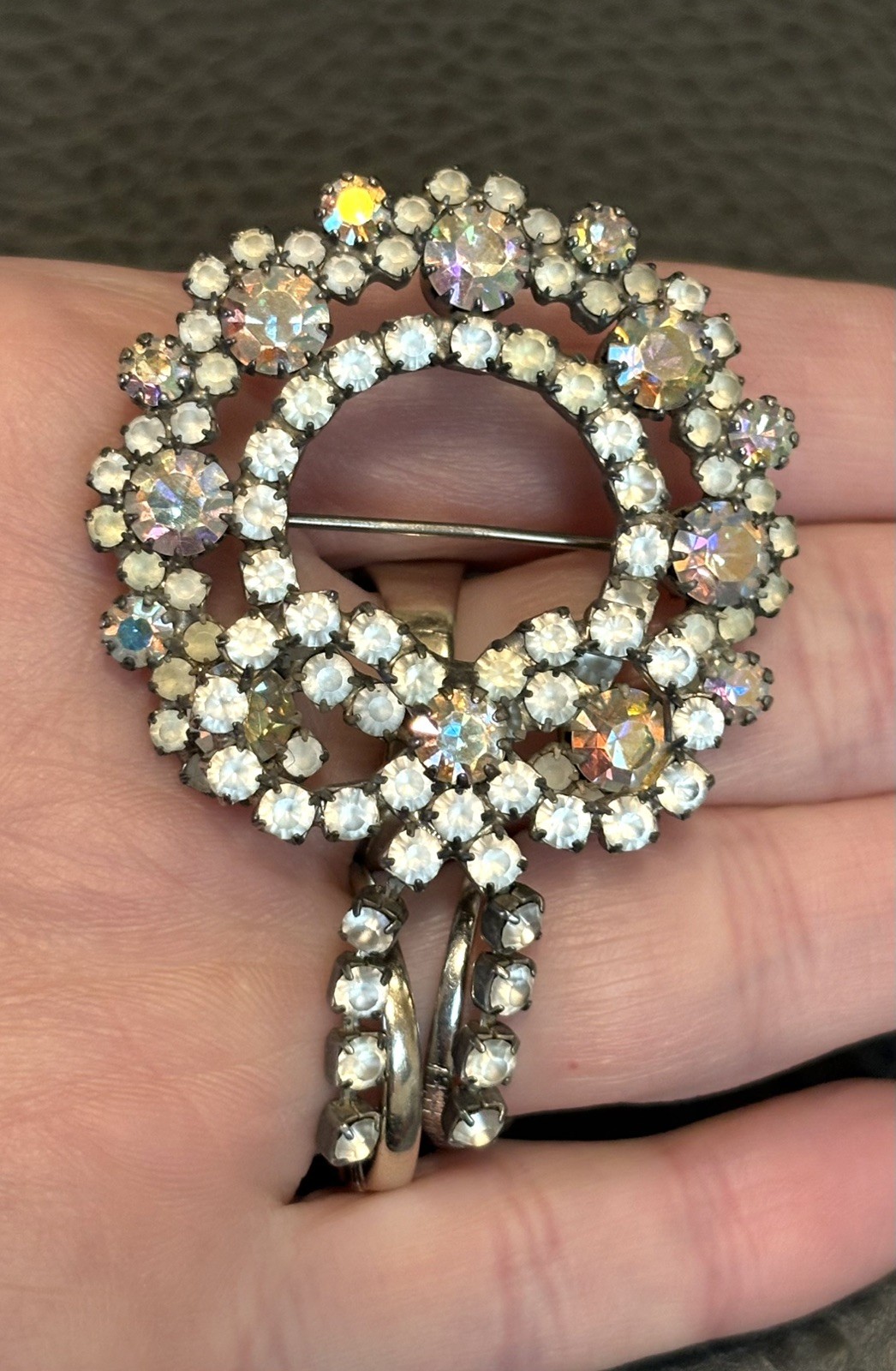VTG Crystal Aurora Borealis & Frosted Rhinestone Crystal Wreath Pin Brooch 2”