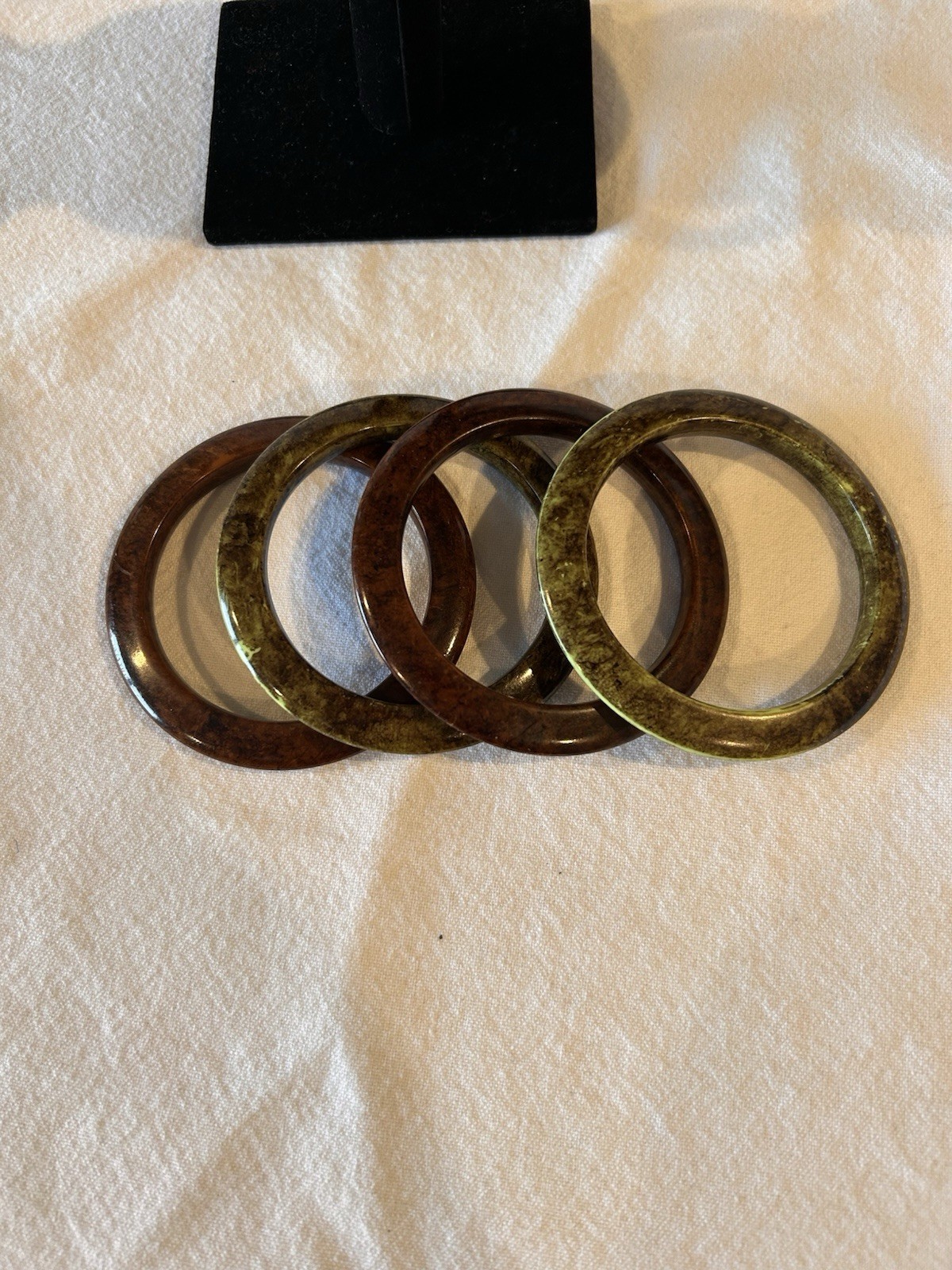 Lot of Vintage Lucite & Plastic & Acrylic Bangle Bracelets – Cuffs 15 Pc Total
