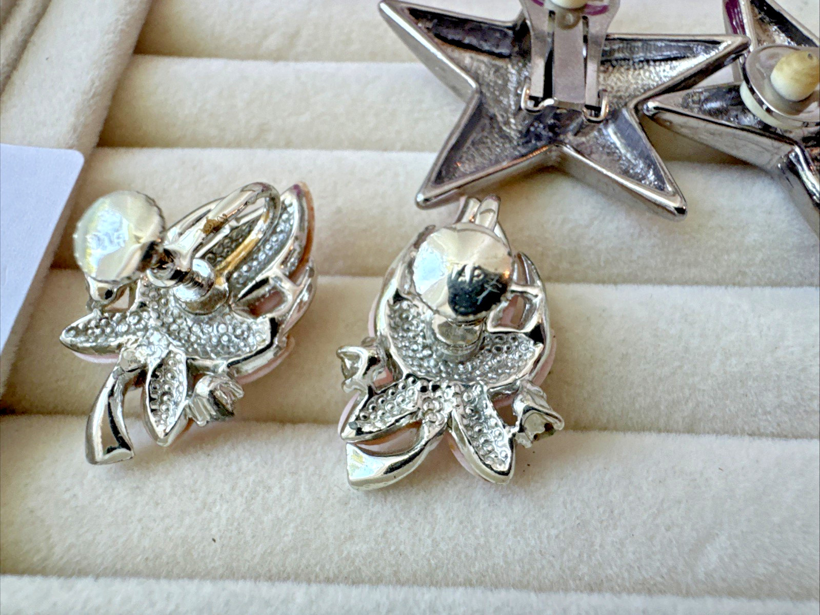 Lot 5 Pairs Brutalist Clip On Earrings Thermoset PINK VTG Movie Star Japan angel