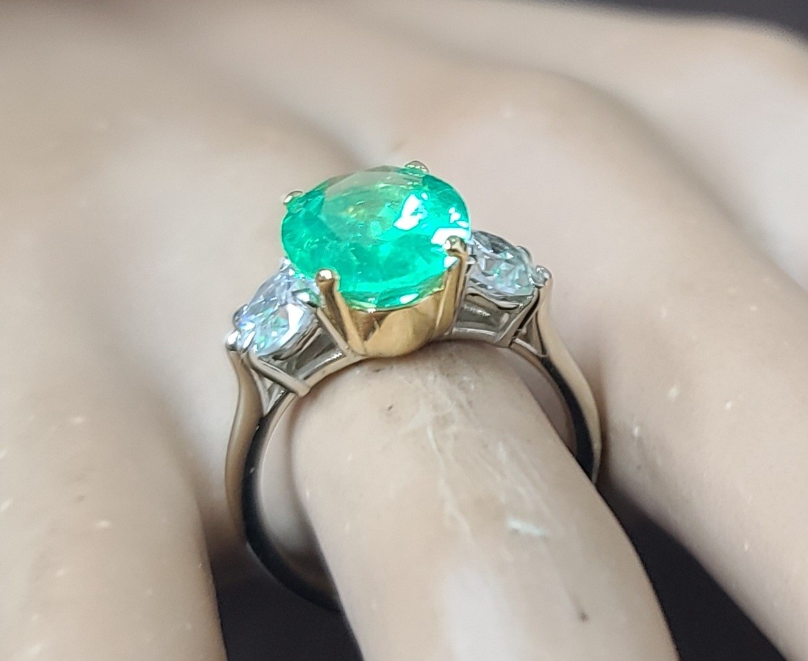 14k Two-tone Gold Engagement Ring 3.57ct.Natural Colombian Emerald Oval GIA CERT