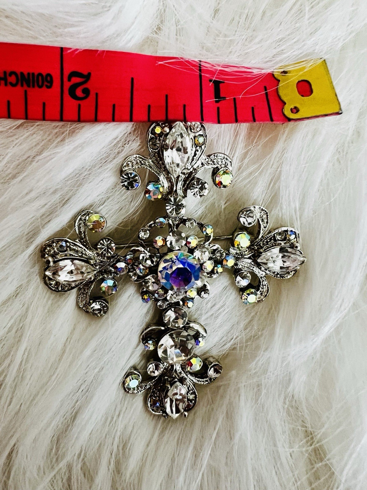 VINTAGE NWT RARE CROSS RHINESTONE BROOCH PENDANT PIN SILVER TONE STUNNING T1