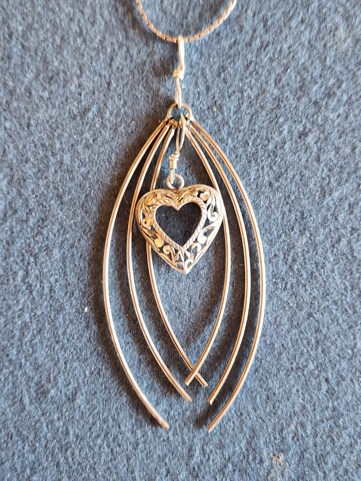 VTG Sterling Silver Diamond Cut Open Filigree Heart Waterfall Pendant, Necklace