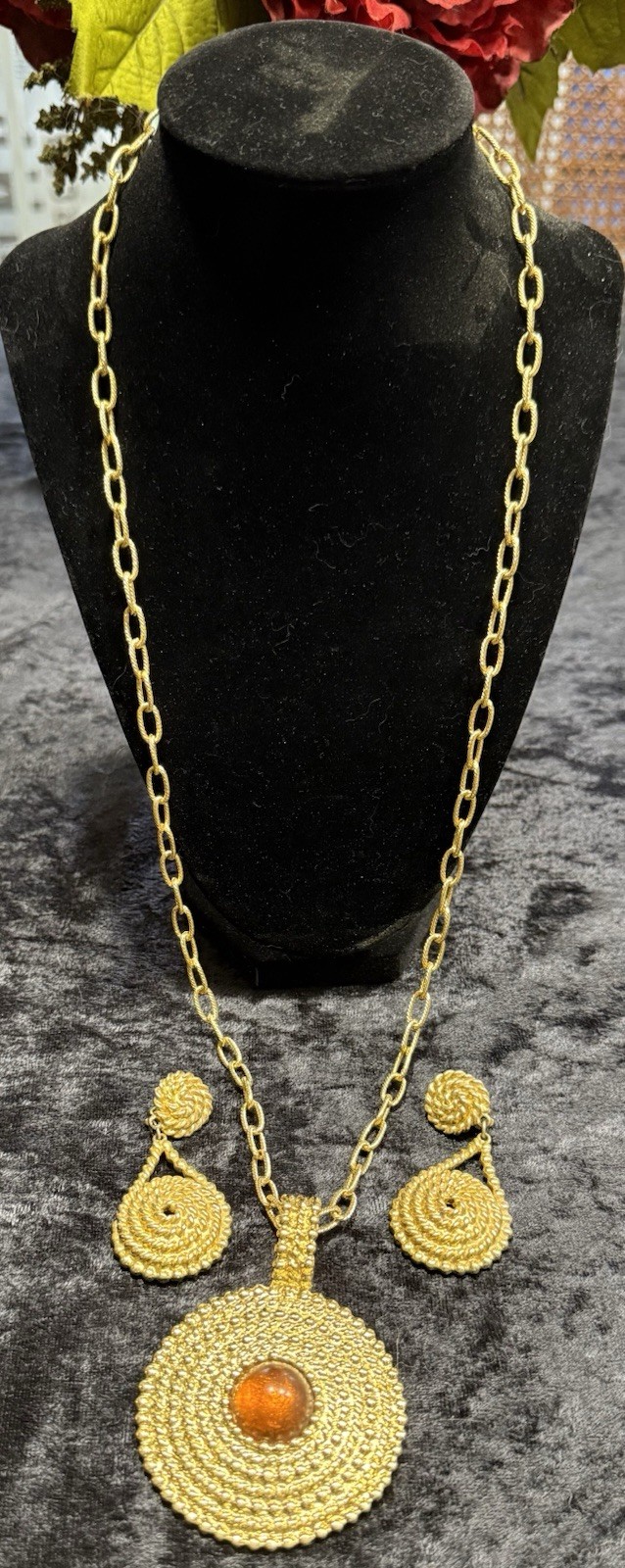 Vintage Avon 1992 30 inch Necklace With Large Medallion Pendant And Earrings