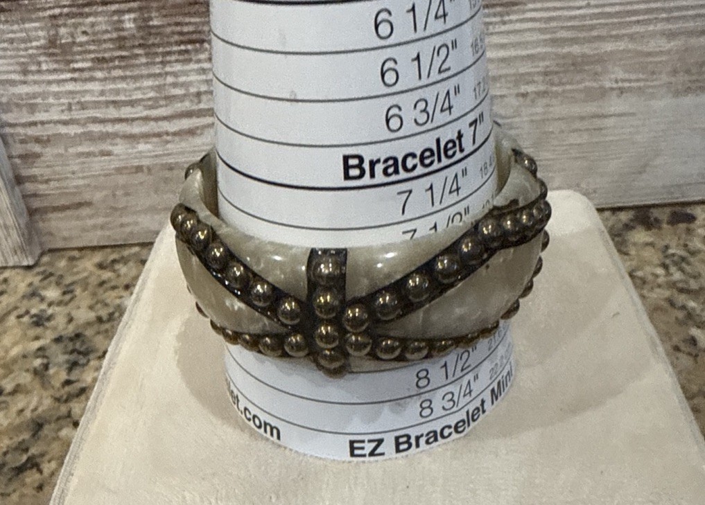 Off White Marbled Bracelet Brass Studded Bangle Boho Vintage 7.5”