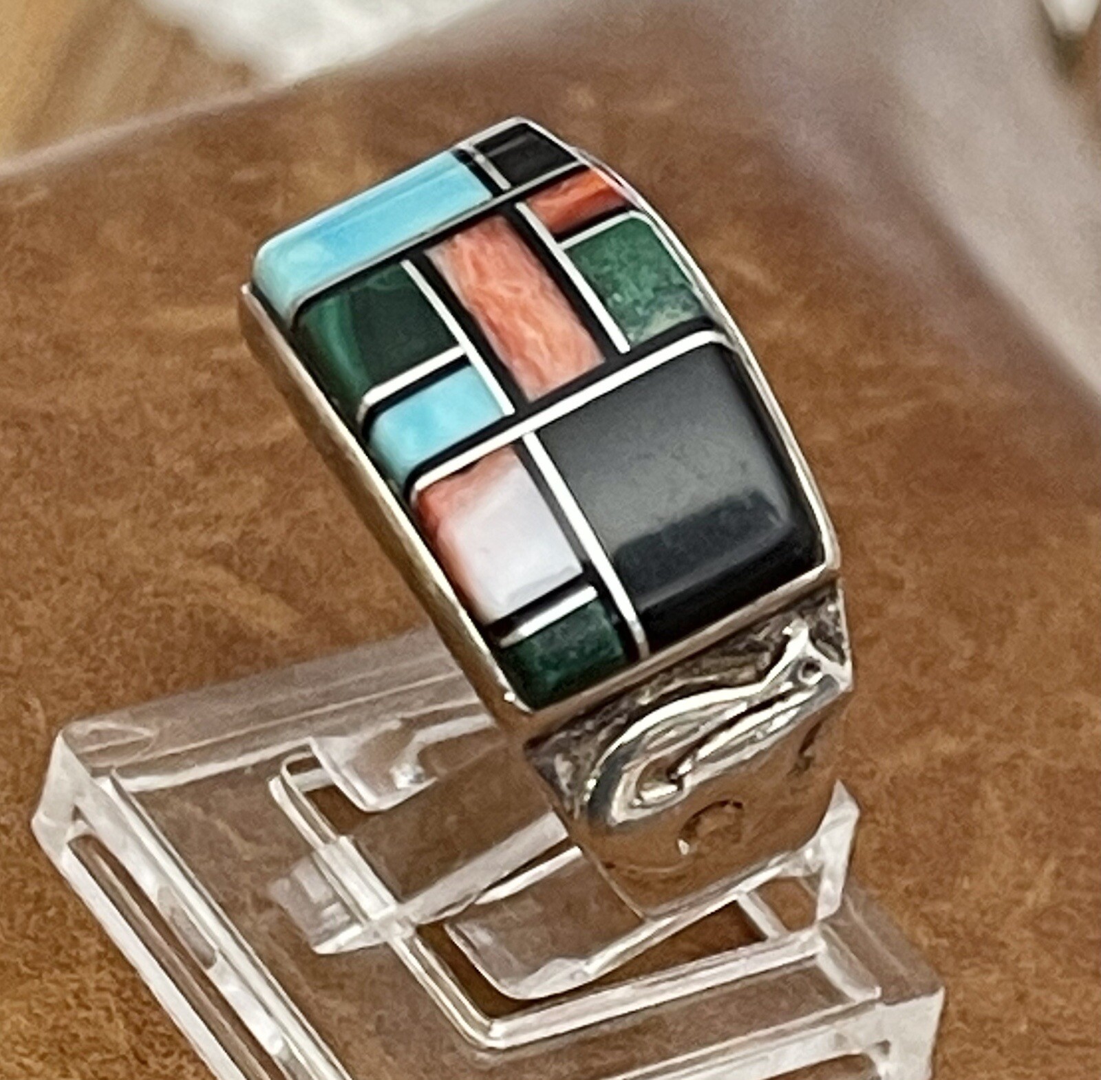 South Western 925 QUOC Turquoise Inc. Albuquerque Stones Bear Embossed Ring Sz 9