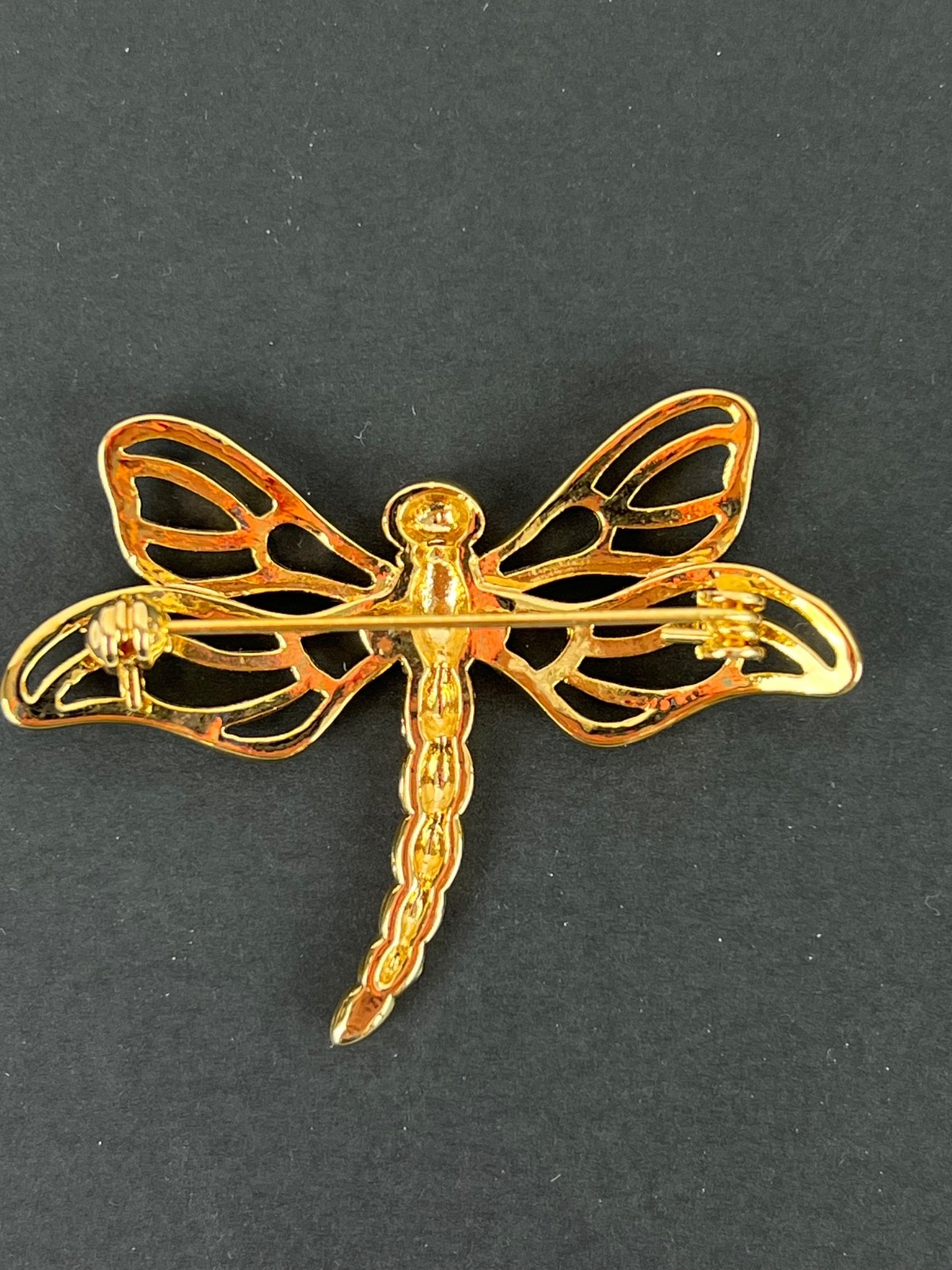 Lovely Vintage Fashion Gold Tone Wings Dragonfly Brooch Pin 1 3/4″ x 2″ Size