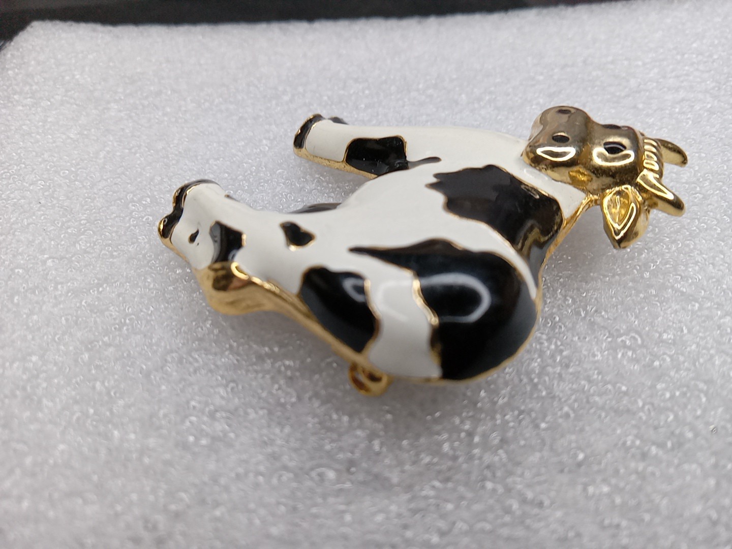 Vintage Holstein Cow Brooch Pin Gold Tone Black White Farm Animal