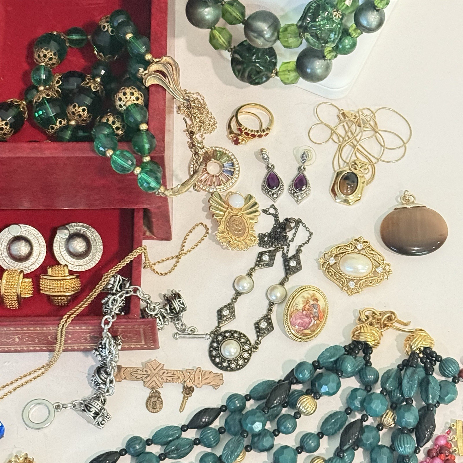 Vintage Estate Jewlery Lot & Box Monet Trifari West Germany Chunky Clip Earrings
