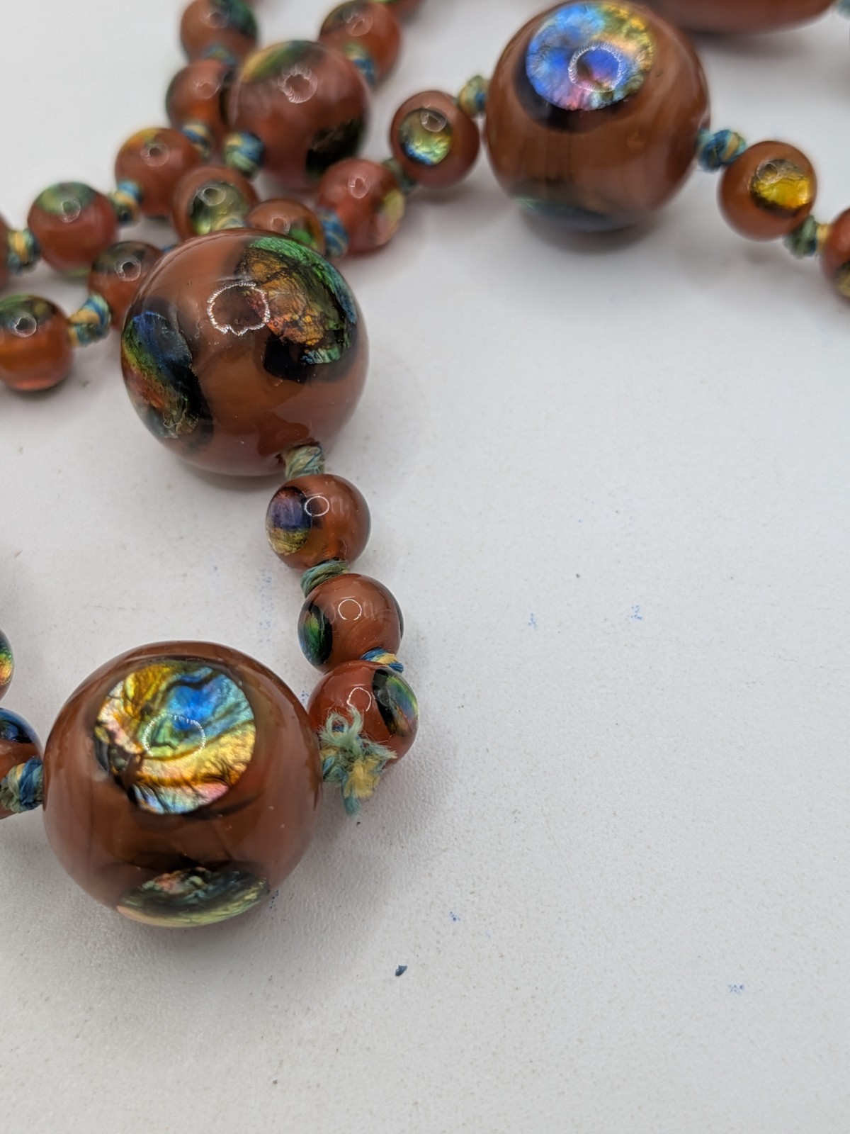 Art Deco Antique Czech Glass Rainbow Foil Peacock Eye Bead Necklace Brown Read
