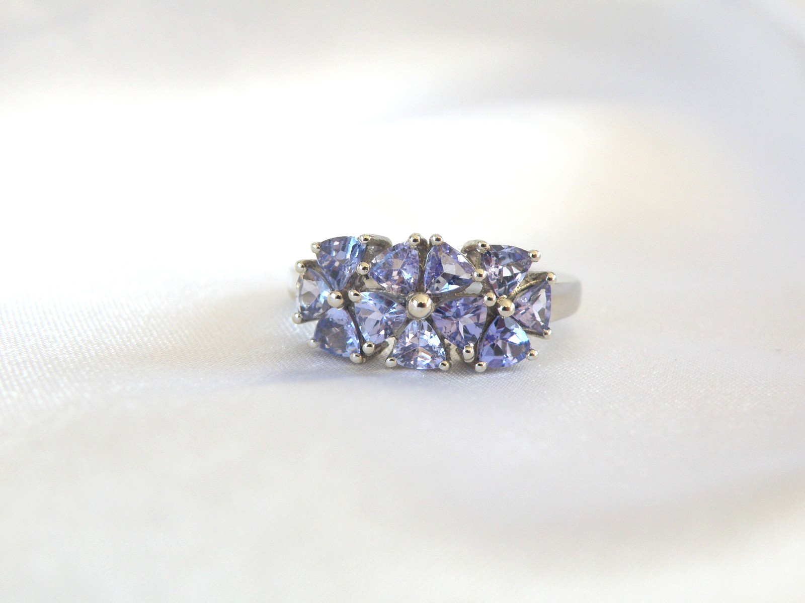Vintage Sterling Silver 925 Natural Heated Tanzanite Band Ring Size 7