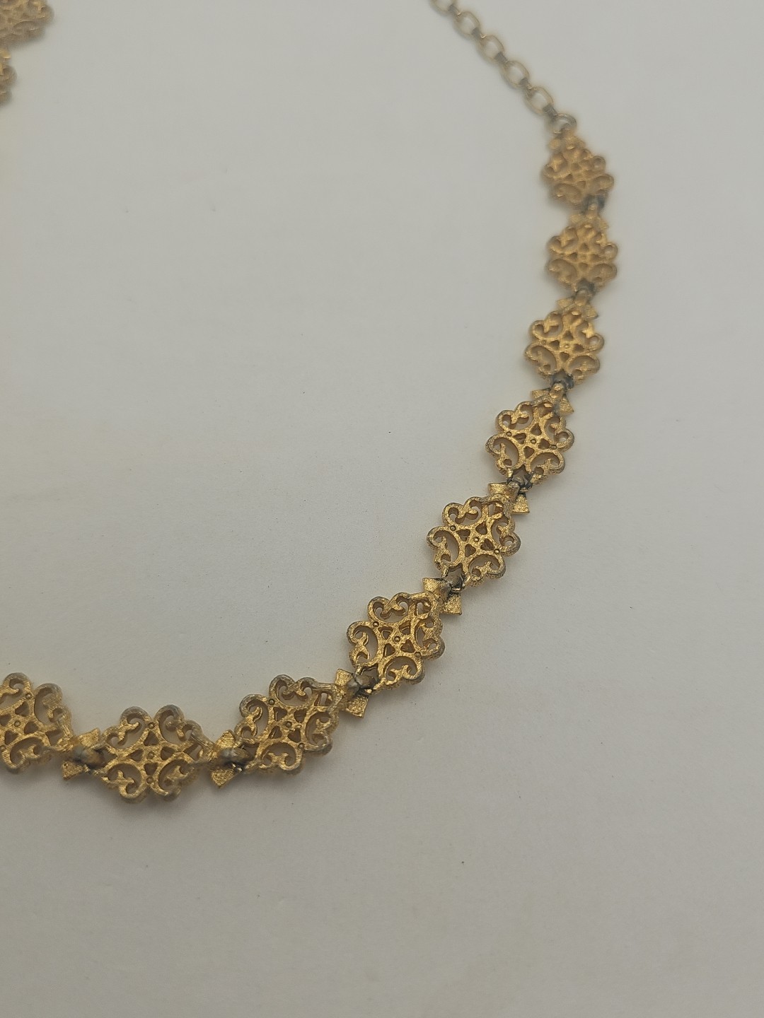 Avon Vintage 1971 Precious Pretenders Necklace