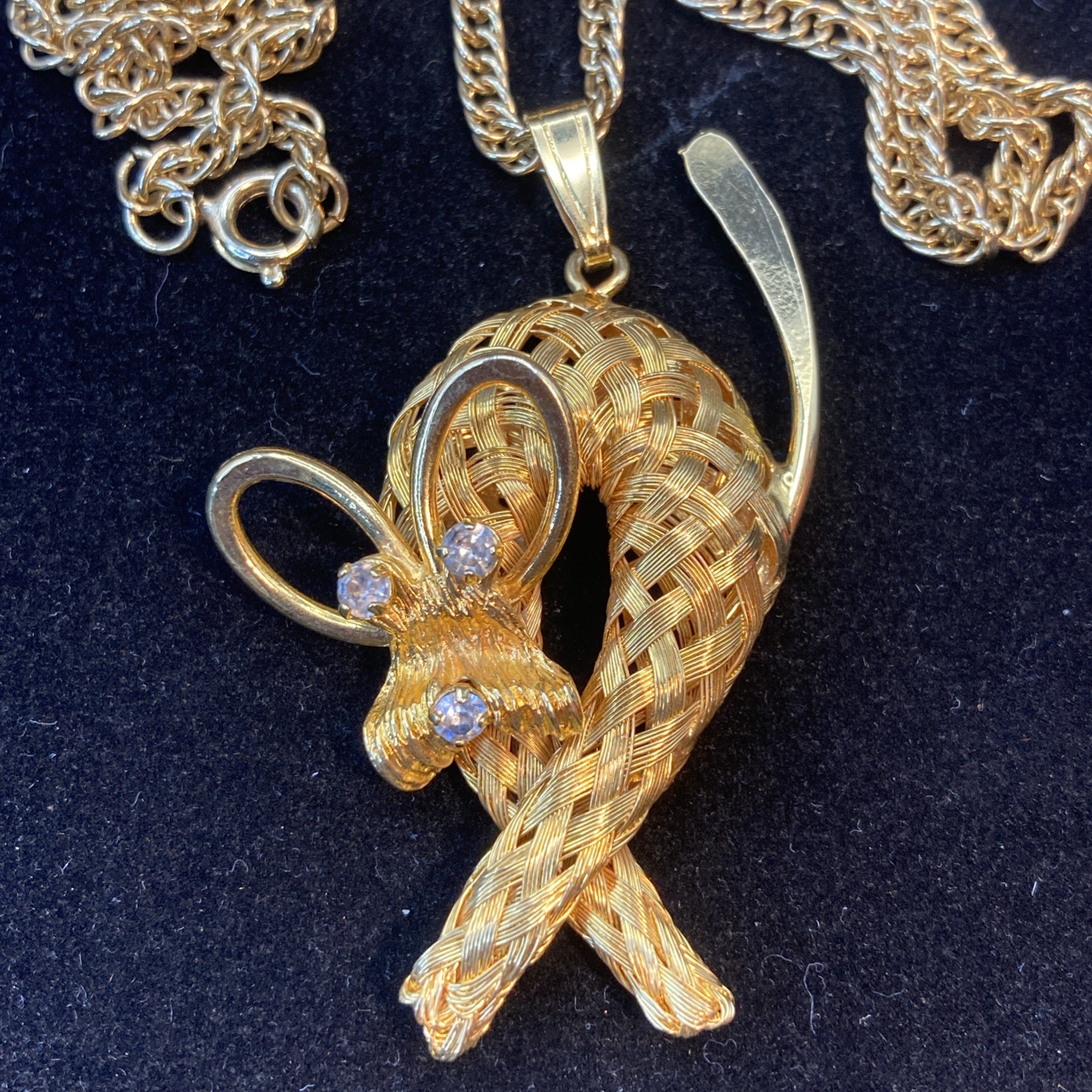 24″ Mid Centurey Gold Tone Woven Metal Dog W Rhinestones Eyes & Nose Necklace