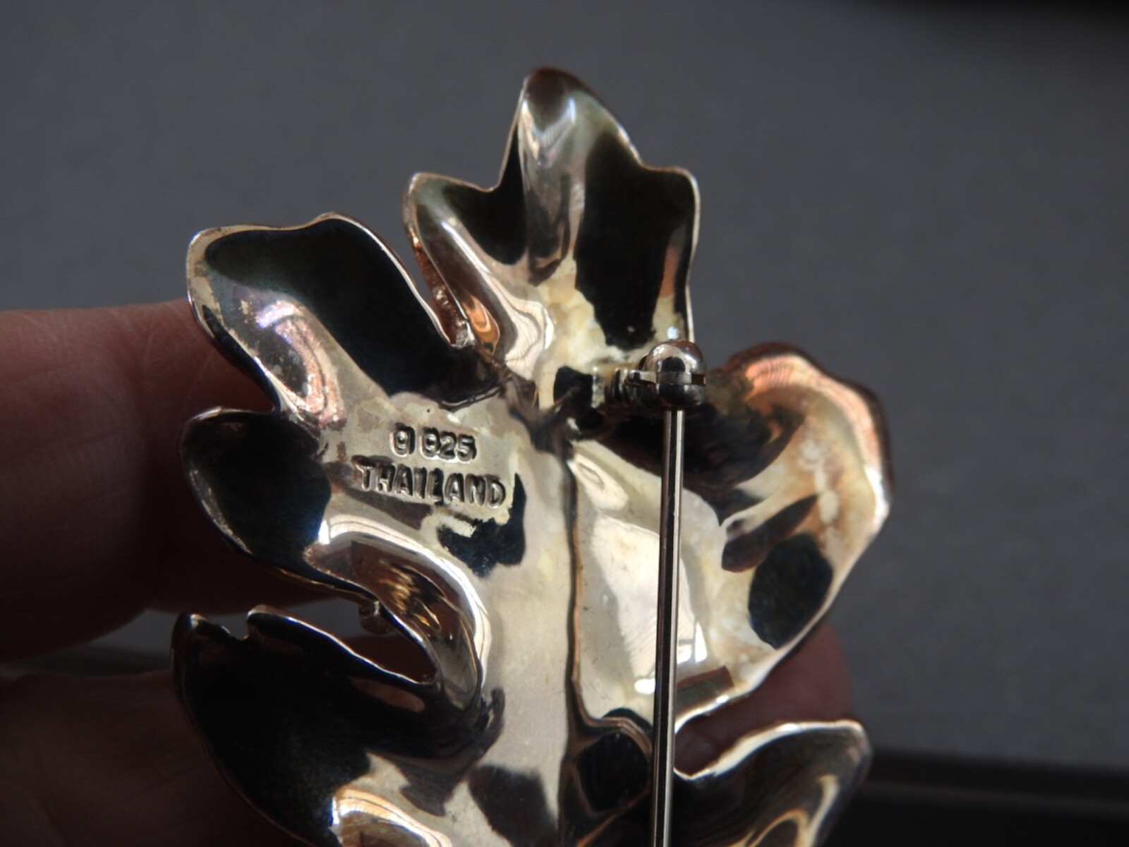 beautiful gold washed STERLING SILVER LEAF PIN heavy brooch
