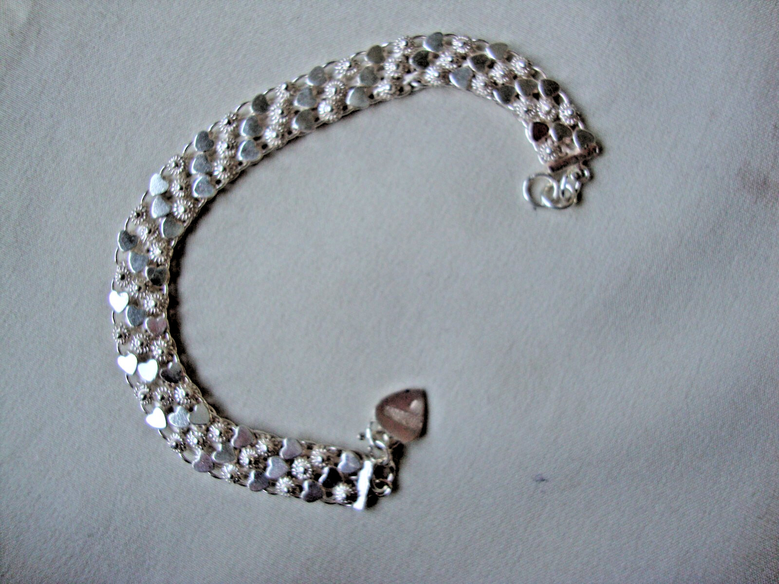 VTG 1970s HONG KONG HEARTS & FLOWERS TRI-LINK 7″ STERLING SILVER 925 BRACELET