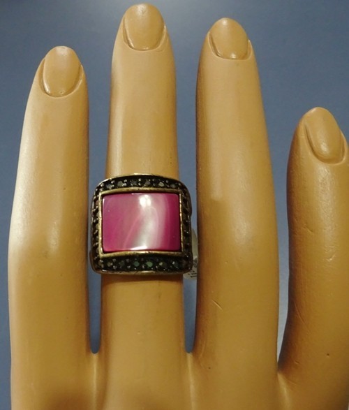 Lia Sophia Pink Panel Wide Band Ring – Size 5 – New With Tag