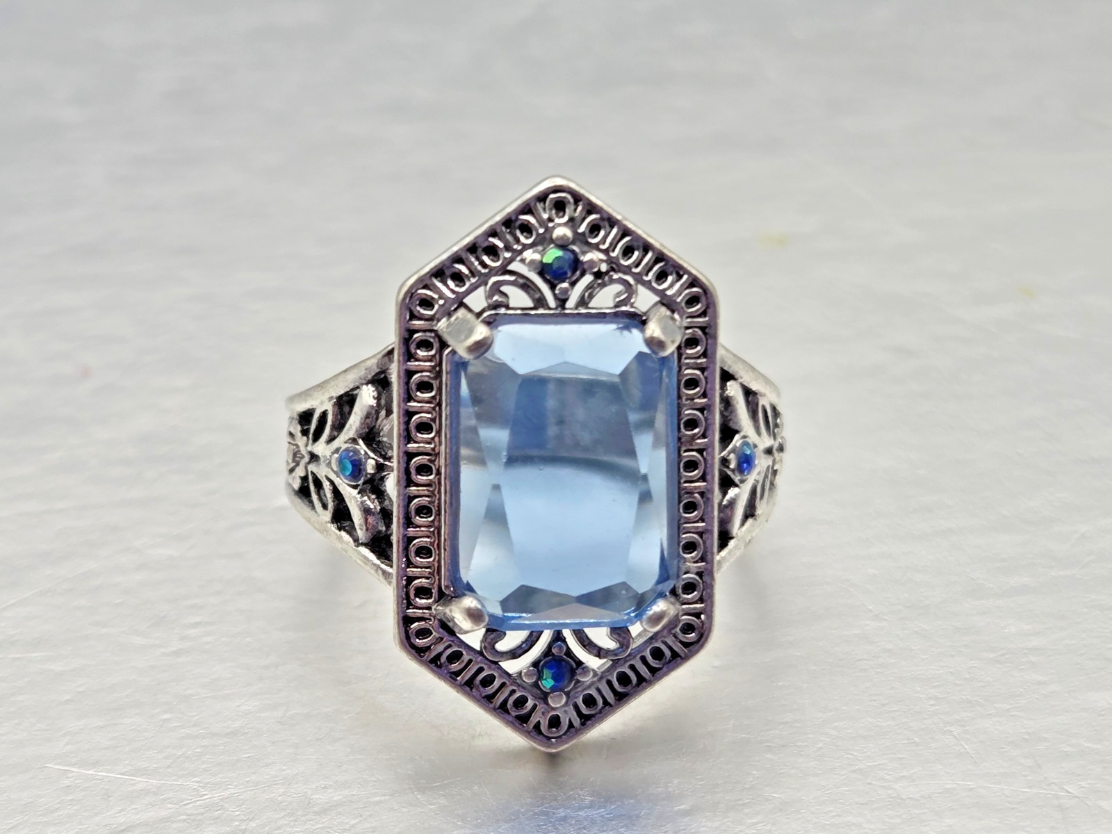 Vintage Couture Blue Crystal Silver tone Cocktail Ring size 8