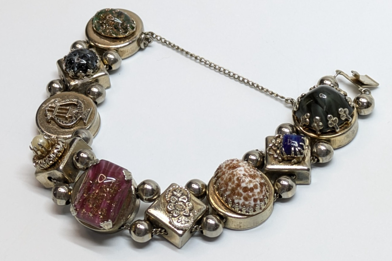 VTG Art Glass Stone Copper Fluss Antiqued Silver Tone Slide Charm Bracelet 7.5″