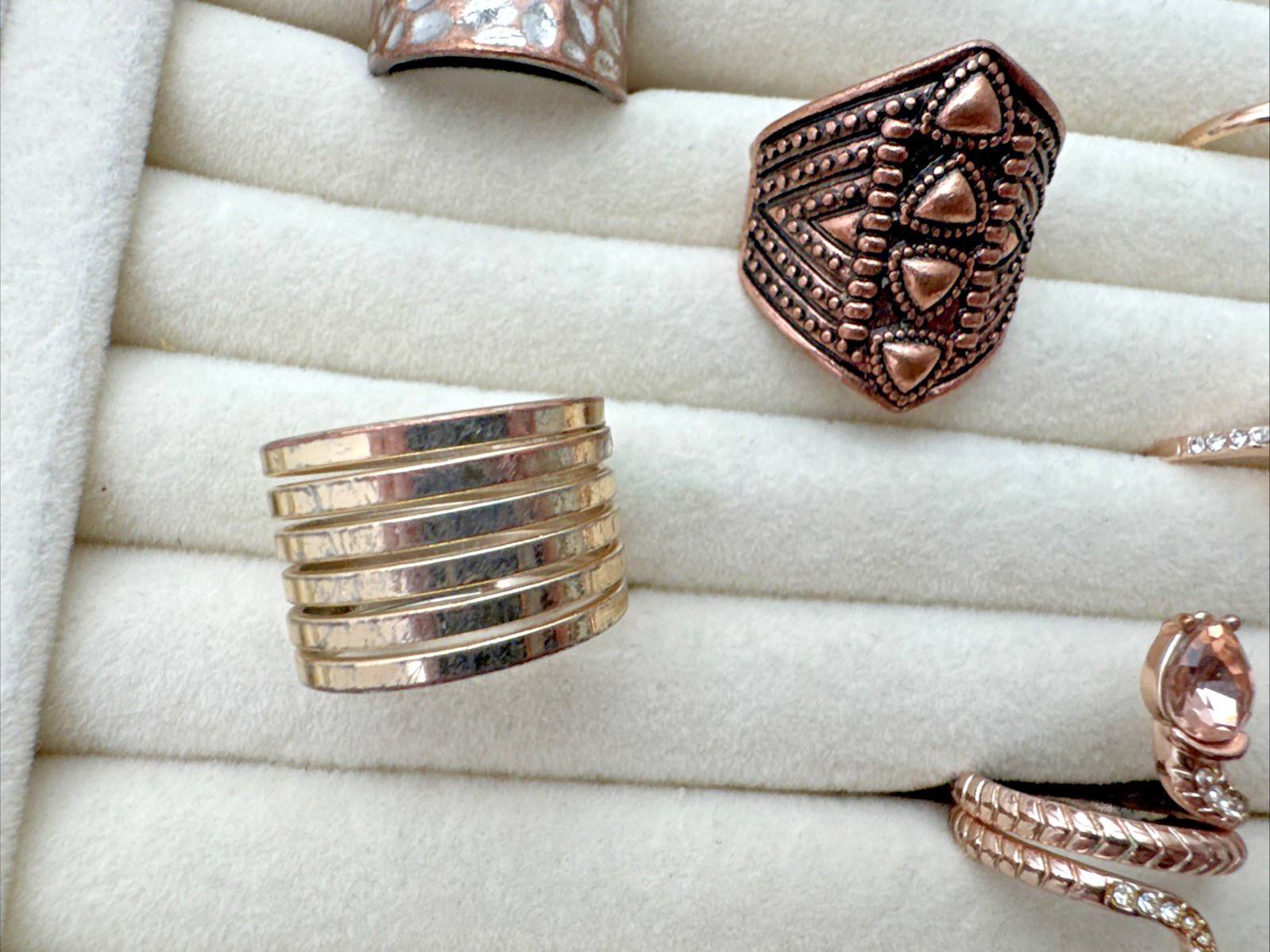 VTG-now Gold rose copper tone snake RINGS Jewelry Lot Chunky 90s 2000s Y2K boho