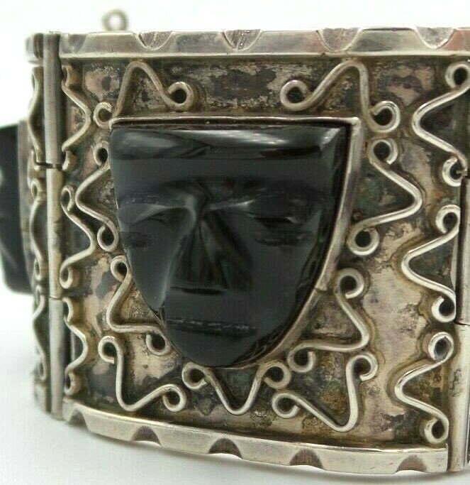 Ca. 1930 ARTEMIO NAVARRETE TAXCO, MEXICO 980 Silver & Onyx Face Panel Bracelet