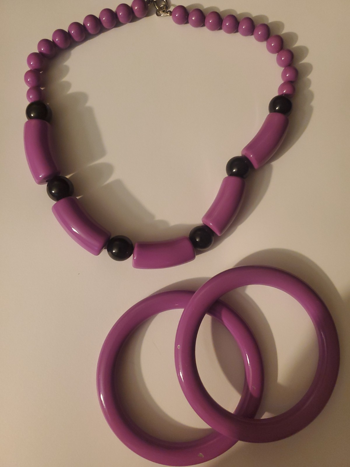 Retro Vintage 1980s Chunky Purple Necklace And Bangles
