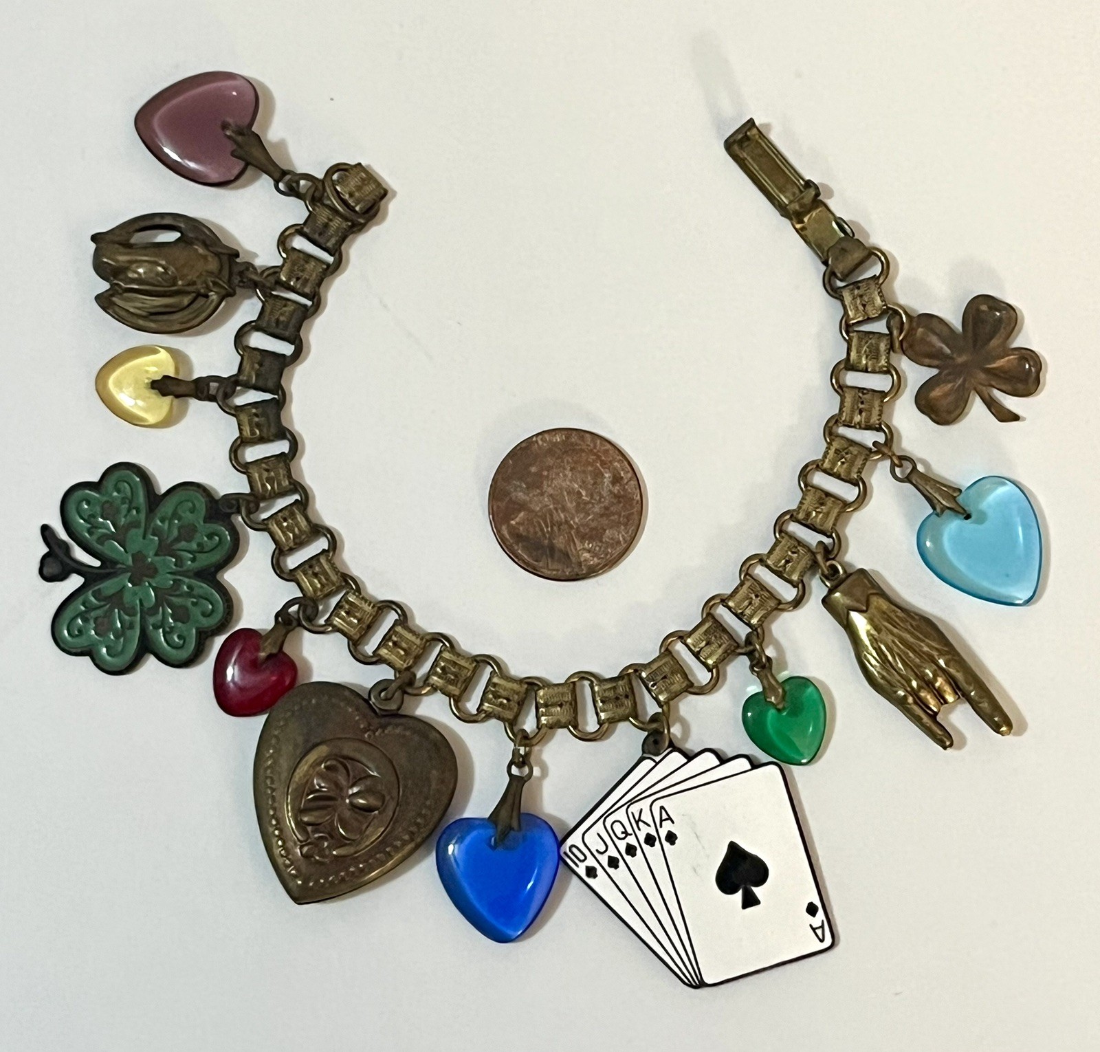 Vintage Charm Bracelet Poker Shamrock Dangles Cards Hearts Glass Works Studio ?