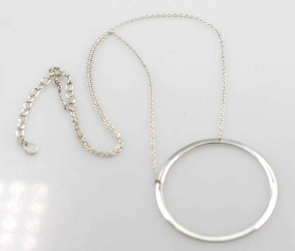 Sterling silver 925 minimalist style 1 1/2″ circle pendant chain 16-18″ Necklace