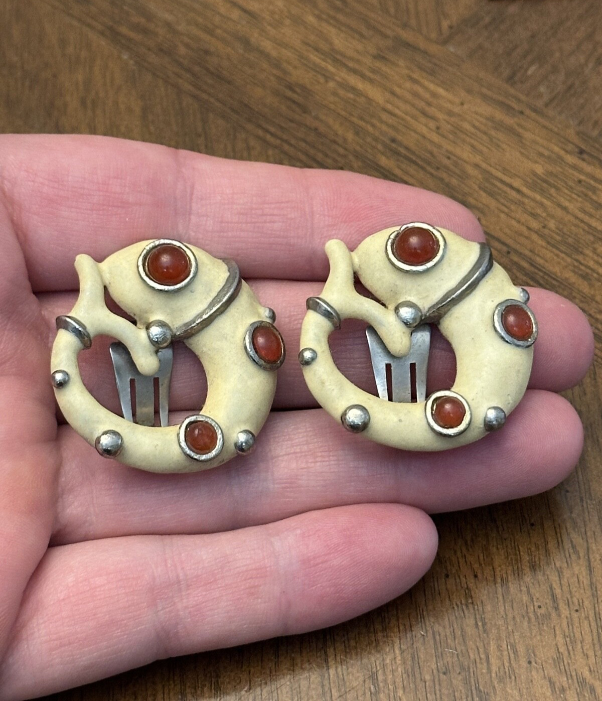 Vintage Lanvin Paris Off-White Enamel W/ Coral Tone Cabochon Fish Earrings Rare!