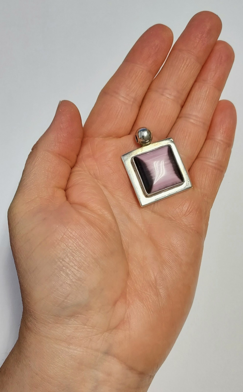 Vintage ATI Mexico Sterling Silver Pendant 925 Purple Stone Cabochon Cats Eye