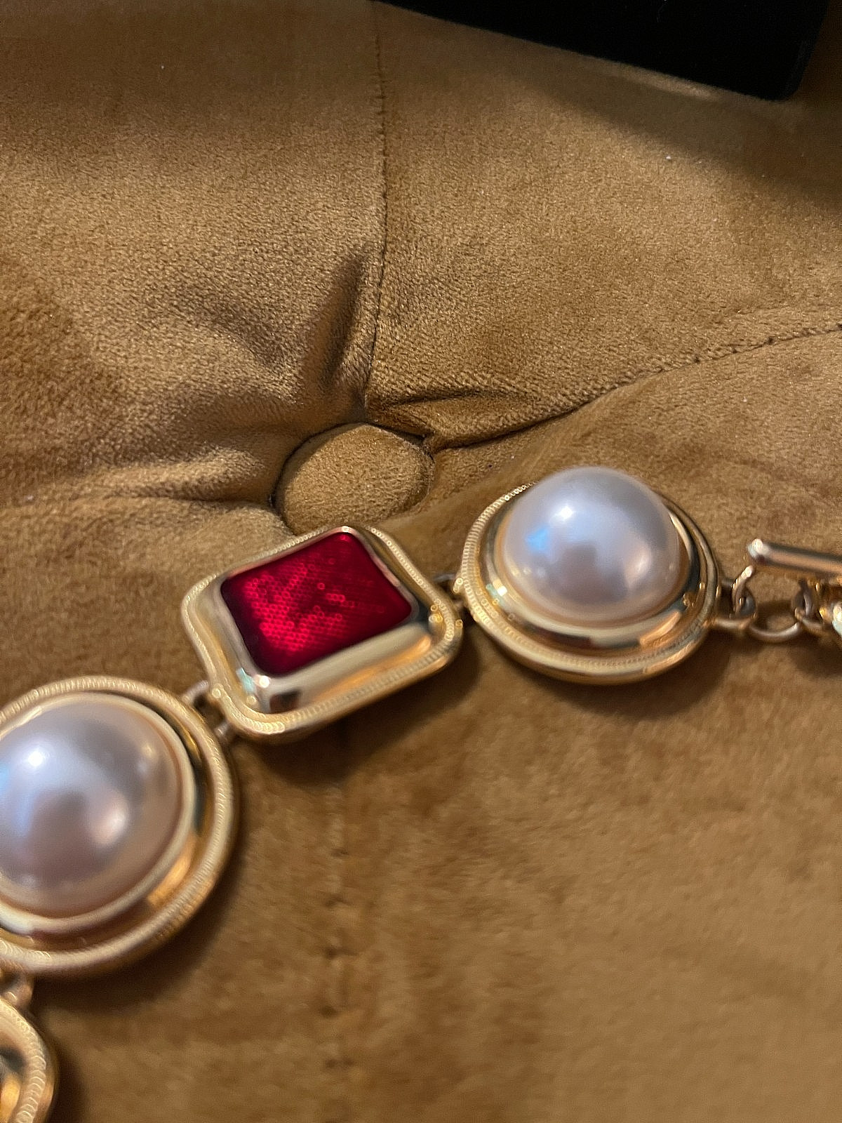 Vintage 1980s Gold Tone Statement Necklace Faux Pearl Jewel Tone Epoxy 18″ Toggl