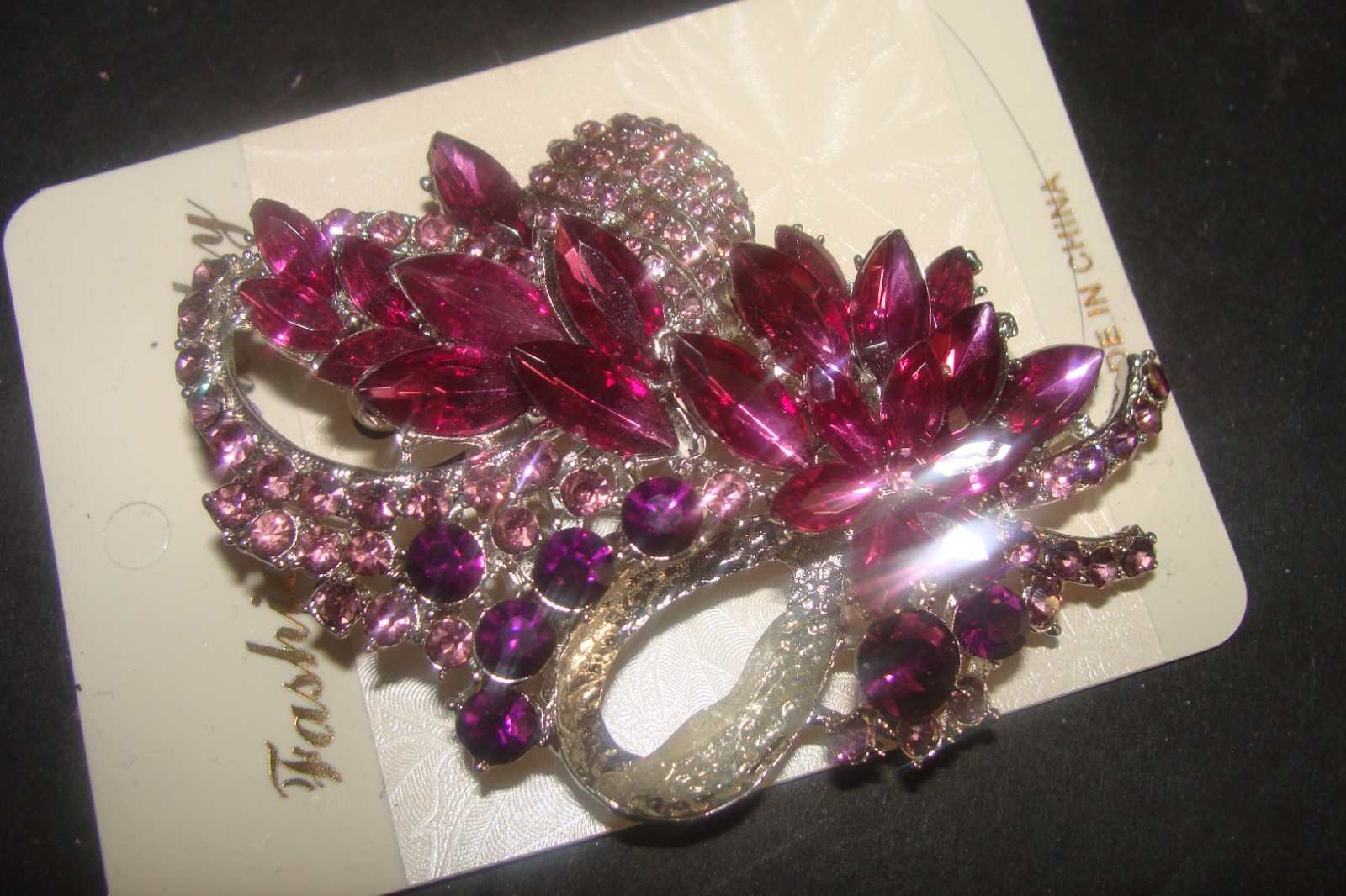 Vintage for (1) Prong set Crystal Cluster Leaf Brooch with Rhinestones