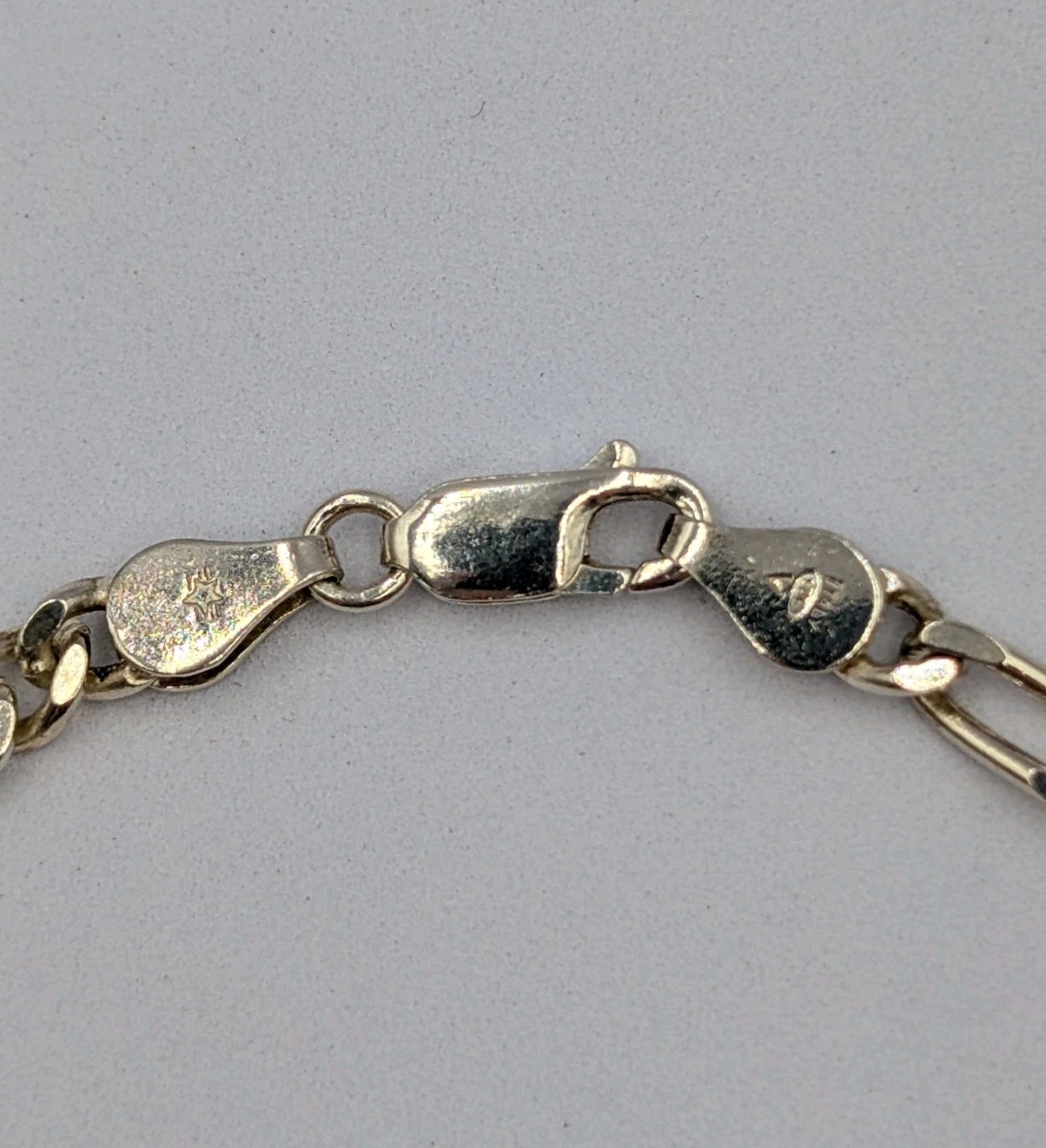 Signed Vtg Sterling Silver 4.3mm Figaro Italian Chain Unisex 925 Bracelet 7 7/8″