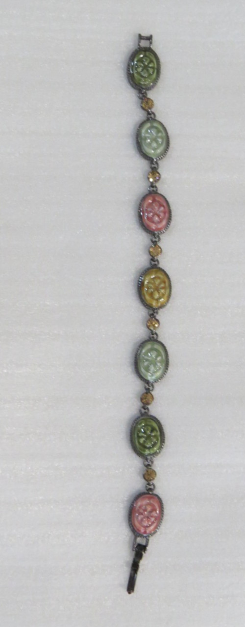 liz claiborne LC Signed Bracelet. Multi Color Pastel 8” Long