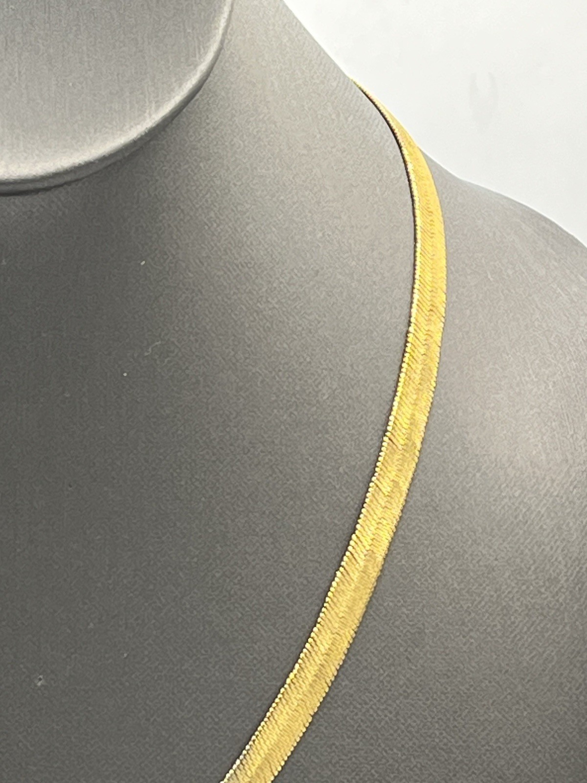 Vintage Napier Gold Tone 1/4” Flat Herringbone Chain Necklace 20” READ