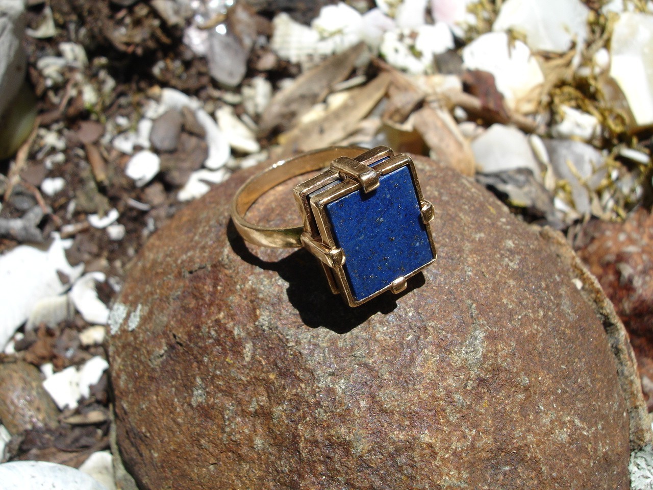 14K Gold Lapis Lazuli Signet Statement Ring Mid Century Deco two-tiered square 7