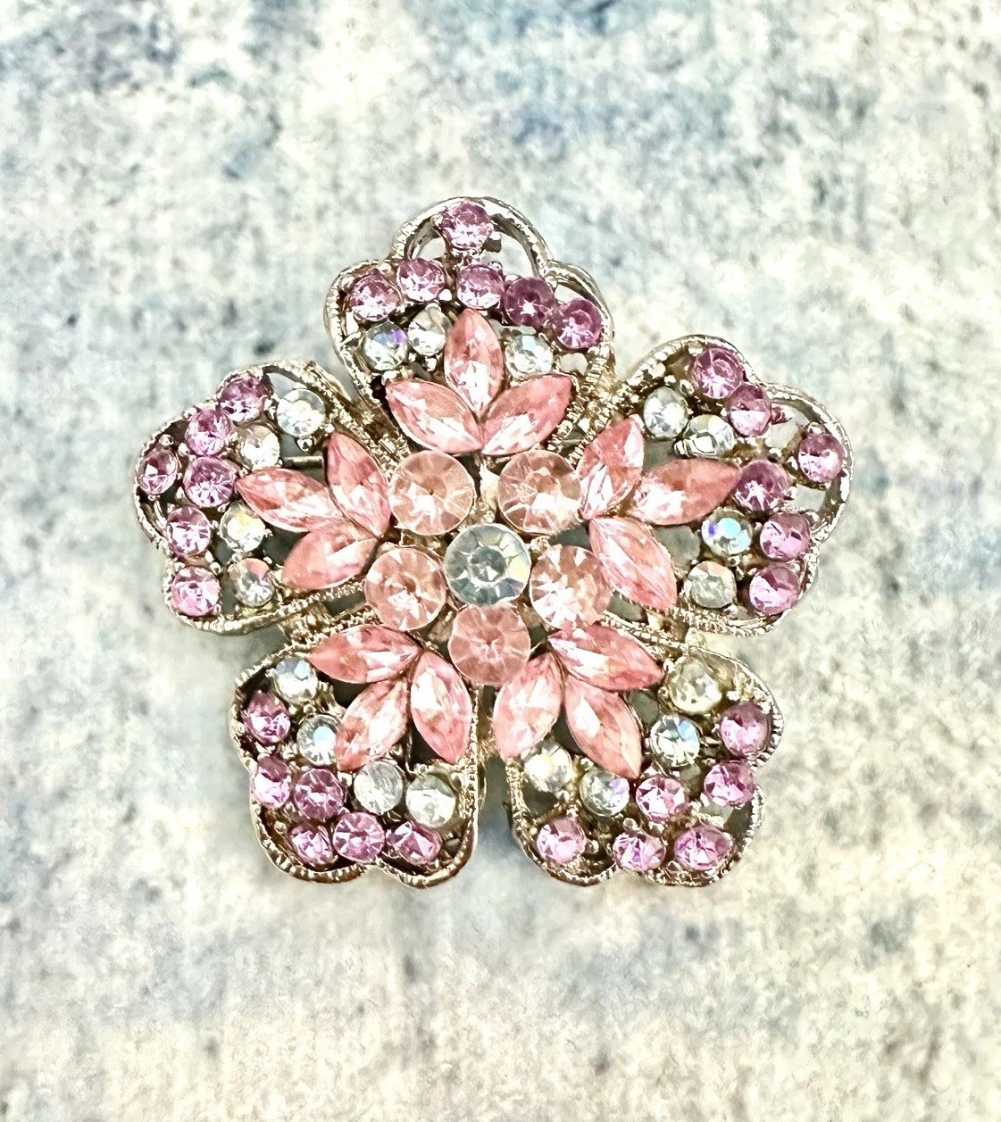 VINTAGE LDA SIGNED – RHINESTONE JEWELRY FLOWER BROOCH