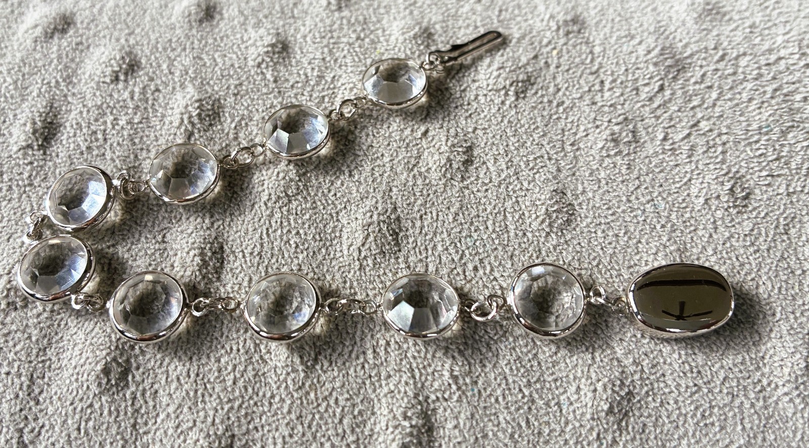 Clear Crystal Faceted Stone Bracelet with Polished Silver Tone Clasp